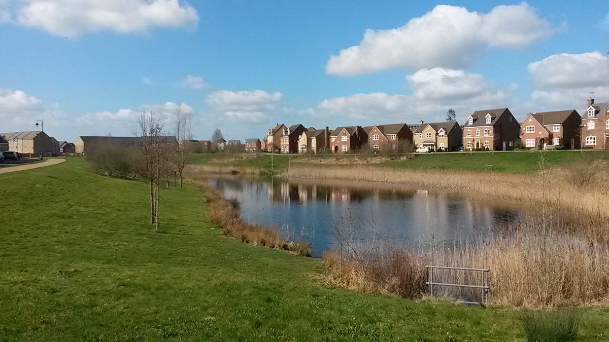 AllenSeldon's tweet photo. Hampton looking fine on Good Friday #hamptonfun https://t.co/utoBWJtioq