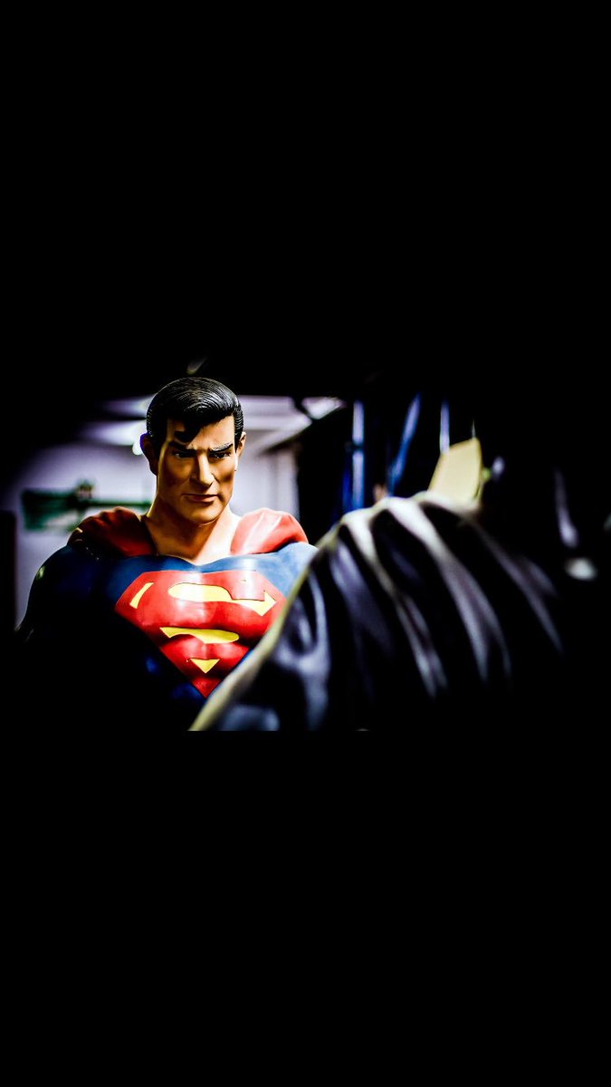 propmeupuk's tweet photo. #superman v #batman who's side are you on? #SupermanVSBatman https://t.co/8iO1kHitLh