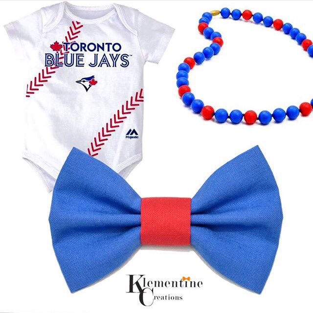 myKlementines's tweet photo. Toronto Blue Jays hair bow and bow ties are now available #torontobluejays #bluejays #baseball #mlb #letsgobluejays https://t.co/HDHReoJO1y