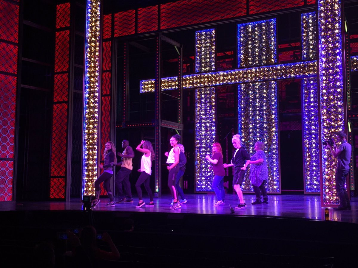 Had a fab time this week w/the cast of @BeautifulInLDN learning the Locomotion- thanks for invite <a href="/SuperBreak/">Super Break</a>!