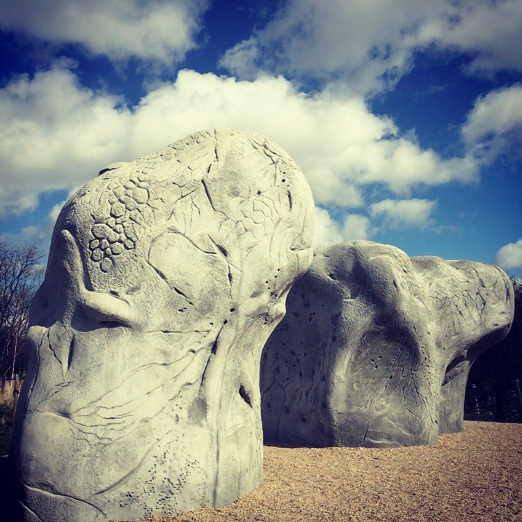 annebryson's tweet photo. First time trying bouldering at Cuningar Loop #sorefingers https://t.co/auv1tQ16I7