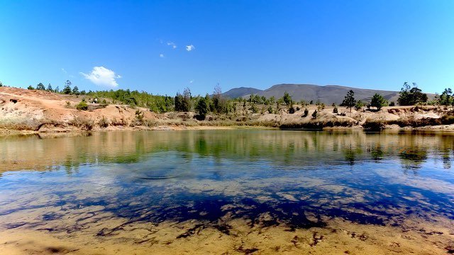 capturethesouls's tweet photo. #KnarFotography #lake #pososazules #colombia #ripples #rippleout #cinemagraph #landscape #… https://t.co/ckWYyEPPL6 https://t.co/Ym0U9gX33n