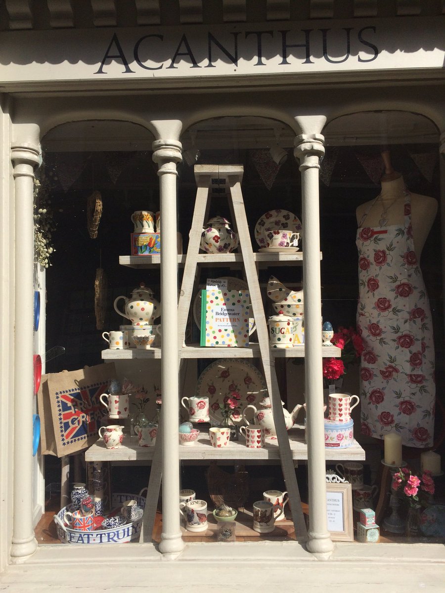 Gorgeous <a href="/EmmaBridgewater/">Emma Bridgewater</a> window <a href="/AcanthusCor/">Acanthus Corbridge</a> ❤️ Signed #Pattern from us! <a href="/Saltyardbooks/">Saltyardbooks</a> <a href="/visitcorbridge/">Visit Corbridge</a>
