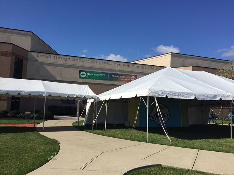Vineyard's tweet photo. Stop by the #SpringCleanDrive tents this Easter wknd &amp; drop off cleaning supplies. #vceaster https://t.co/bLfqDO8Imx https://t.co/2dwavBXEY0