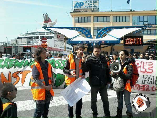SanPrecario2007's tweet photo. Partiti anche i precari da #Padova con la marcia #Overthefortress in direzione #Idomeni. https://t.co/RVHUofqlxR