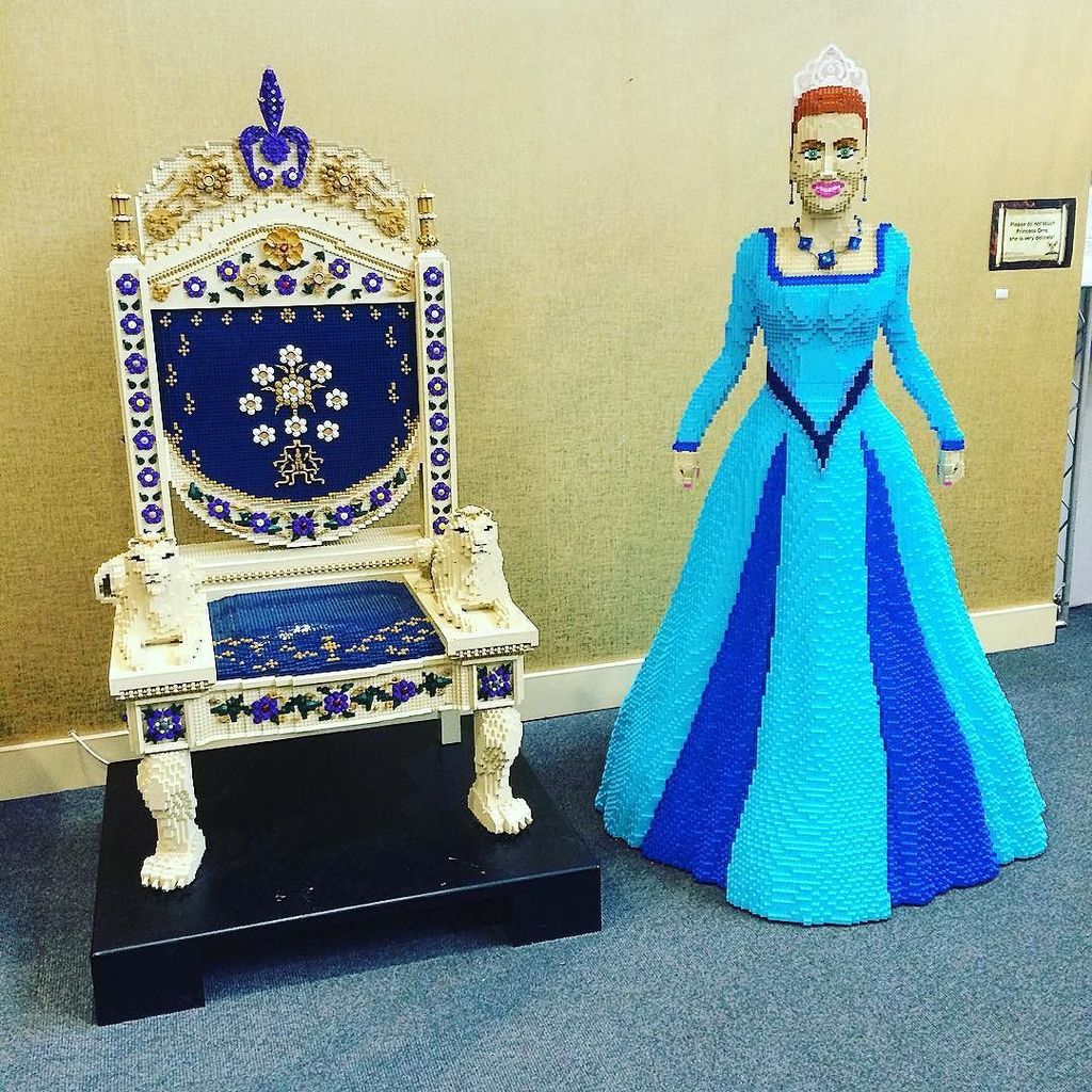 Insta_Lego's tweet photo. https://t.co/LQuFYEaJ3V - stuski76 - #legoprincess #lego #brickkingdom #easterfun #milestonesmuseum #milestones https://t.co/Cyfbfbsvg8