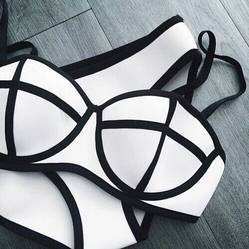 chooseonefab's tweet photo. 42. Which is the best birthday gift for you? https://t.co/zf9DR0xuht