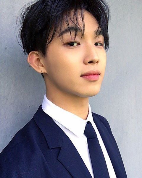 BTOB_JP's tweet photo. [#ヒョンシク] もういくらと残ってない🙂 RT@BTOB_IMHYUNSIK: 얼���남지않았드아🙂 https://t.co/ZhJgAPNH6Q https://t.co/lrjken0guy