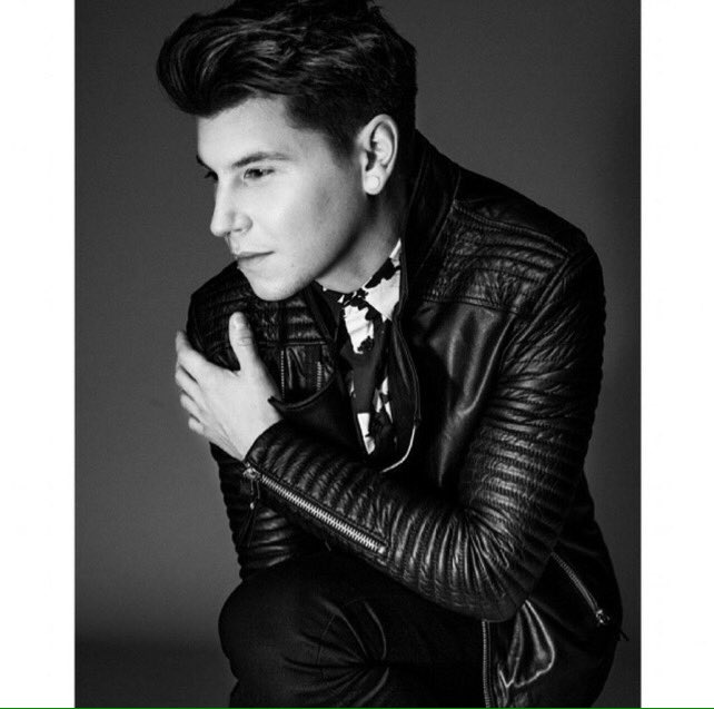 rixtersbcn's tweet photo. HAPPY BIRTHDAY MY BAE💖 #SpainNeedsRixton thanks for all 💃🏻 @Charley_Rixton https://t.co/iPVtOrLGze