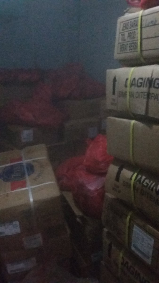 SumberHurip's tweet photo. Stock barang . Sedkit acak acakan sih hehehe https://t.co/XITC986sW8