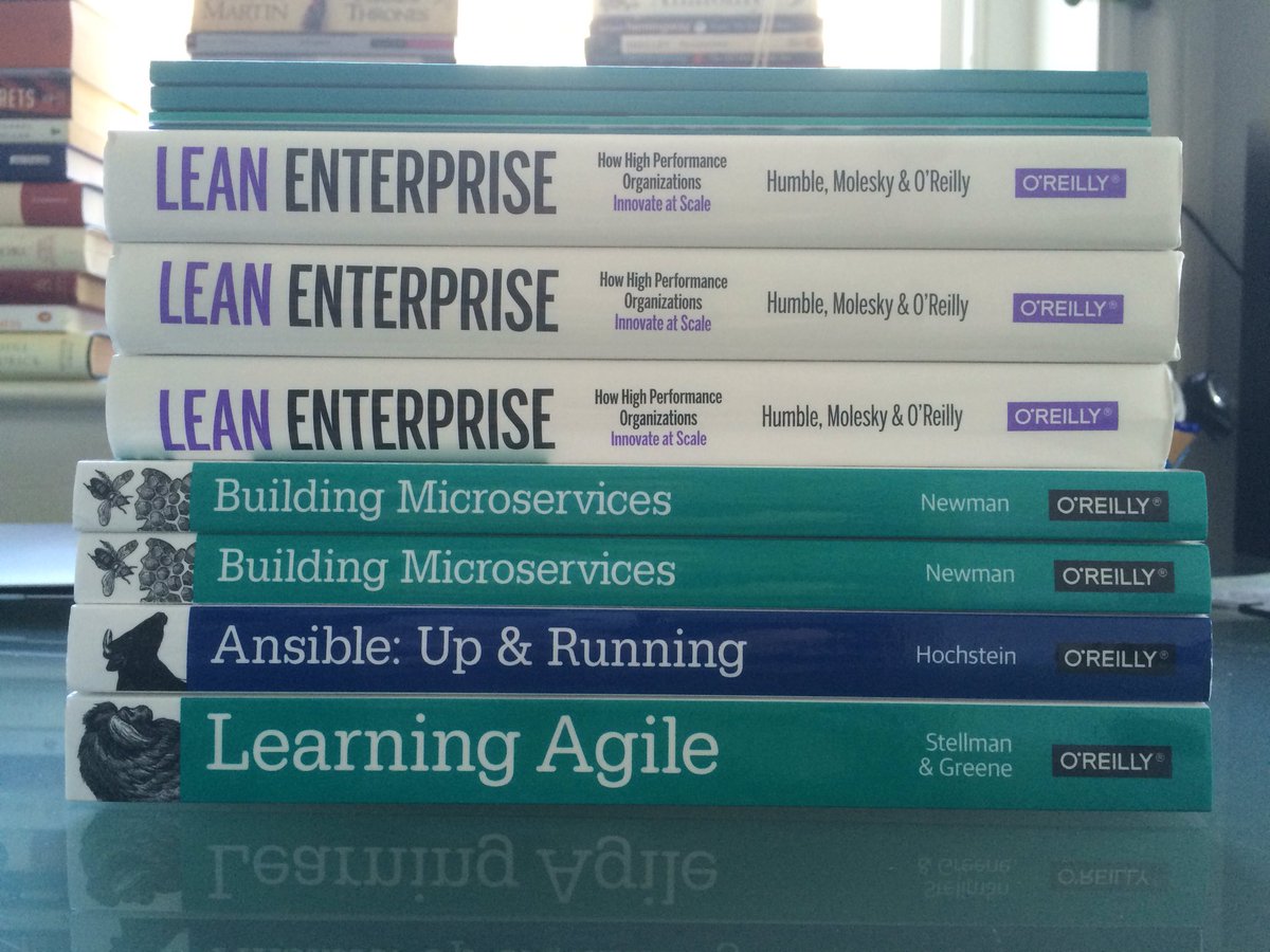wongatech's tweet photo. @wongatech's haul from the @OReillyMedia stall at #pipelineconf 😎 https://t.co/ZpPn7iLkm0