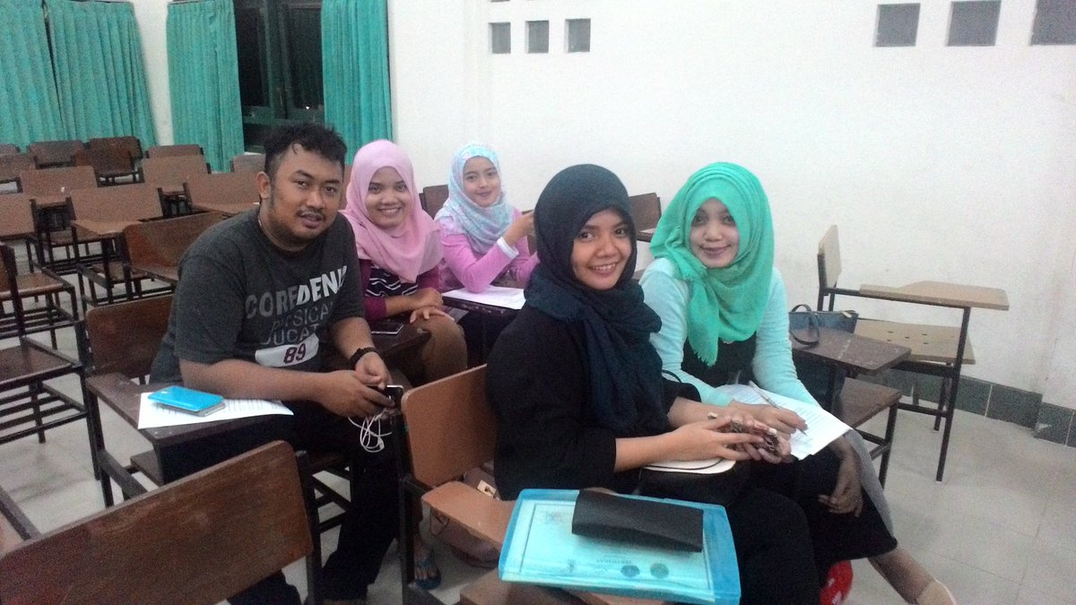 KPSFHUII's tweet photo. Ini diaa kakak kakak alumni yg hadir. Ayoo kakak kakak alumni yg lain nyusul hihi #Day2 #readyformubeskpsfhuii https://t.co/HdfyLqjbO2