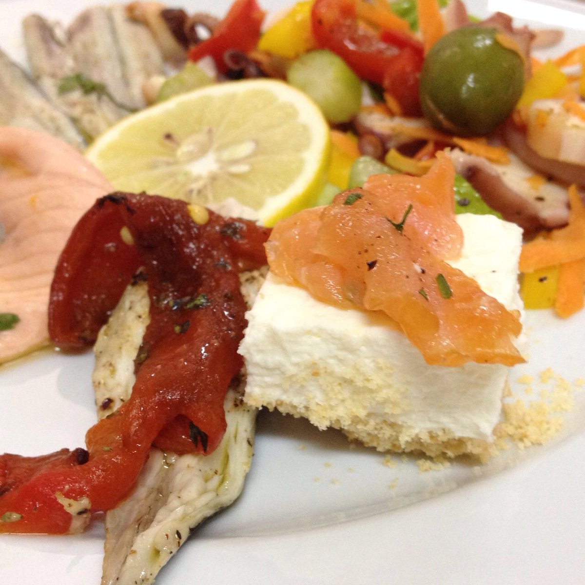 CosteDelLago's tweet photo. Ricco menù,piatti tipici,gustosi e pesce su ordinazione.Cosa aspettate a prenotare da noi la vostra #Pasquetta2016? https://t.co/zOv6ckiV7O