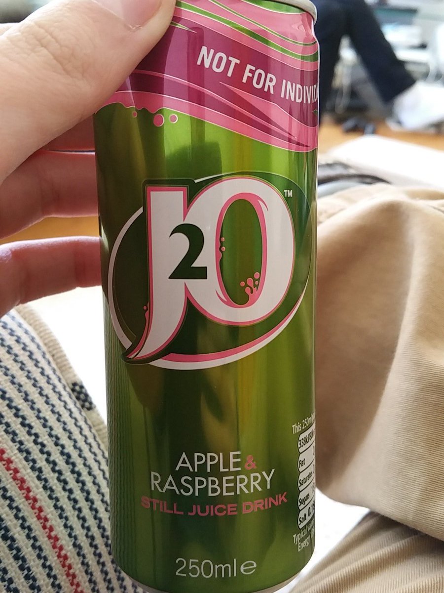 RReverything's tweet photo. J2O Apple and Raspberry Review

Appley
Raspberryey 
Very Nice
Sweet 
Would Drink Again 

21 Out Of 25 #RReverything https://t.co/HvYNX0k5iE