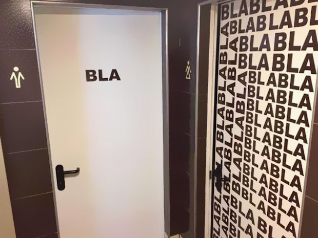 De 16 meest grappige toiletbordjes. bit.ly/1UpiGHL
