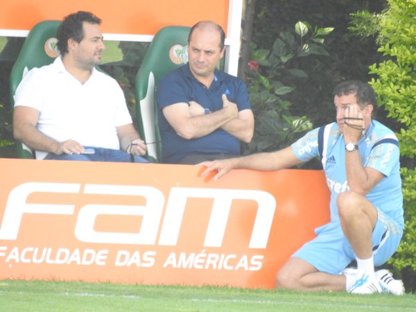 Tcheco e Cícero Souza são cotados para cargo de executivo no Grêmio