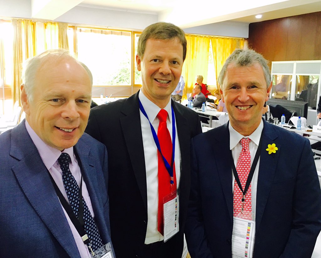 SvenTrueNorth's tweet photo. With Ian Liddell-Grainger and @nigelmp. Great conversation & new friendships. @BGIPU @IPUparliament #ipu134 https://t.co/2D3Ugmzc5C