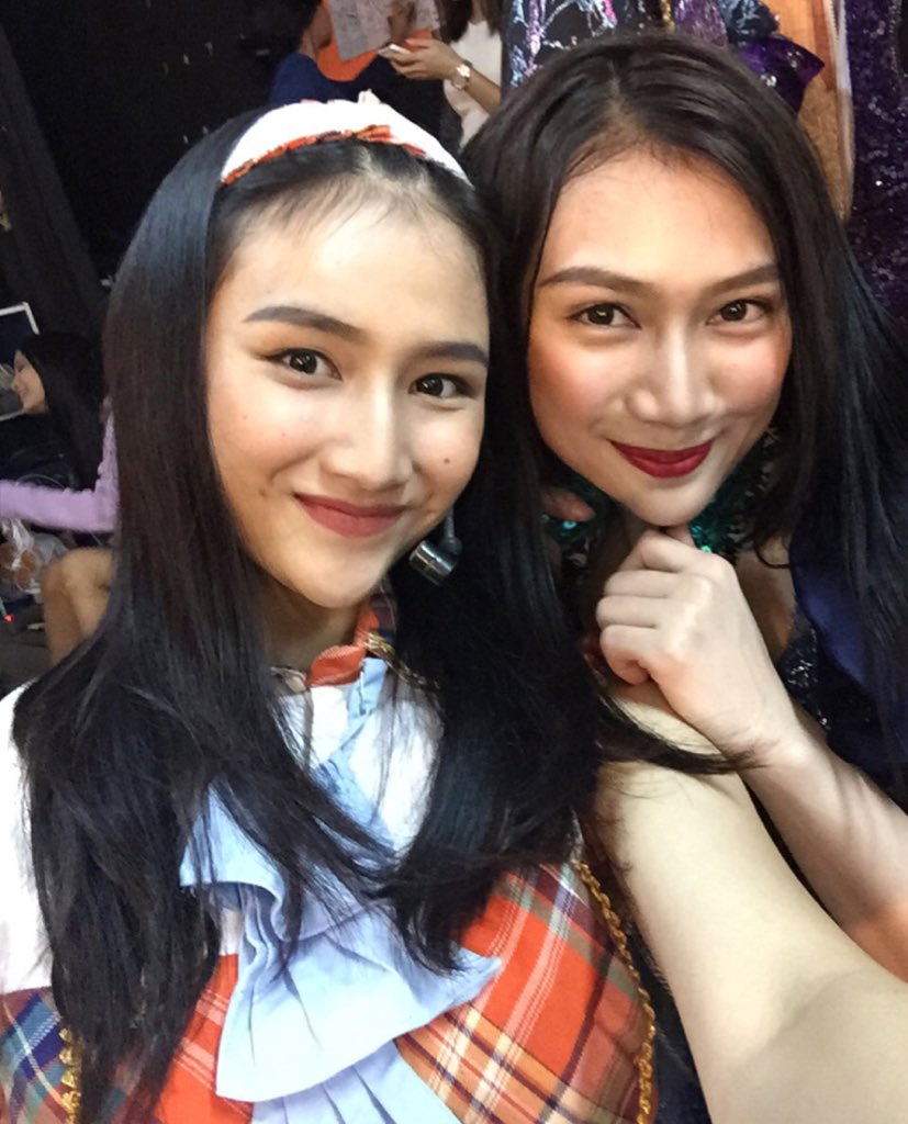 thisfrieska's tweet photo. 85/366
Jidatnya bikin salah fokus hahahah https://t.co/I5OMpr3DJC