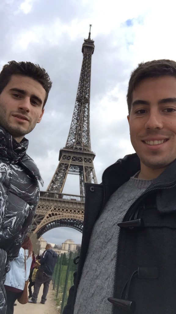 carlosdepena's tweet photo. Nos volvimos a juntar con mi socio!! 🇫🇷✌🏼️ @GastonPereiro https://t.co/w4YcZikpqt
