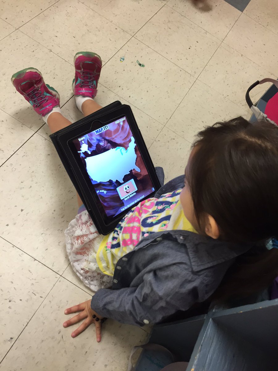 Ferguson_RES's tweet photo. Check out @RES_Roadrunners #superincredible kindergarteners! Great job, Mrs. Neiditch! #iPadstrong @glndschools https://t.co/7HPfUMO4ya