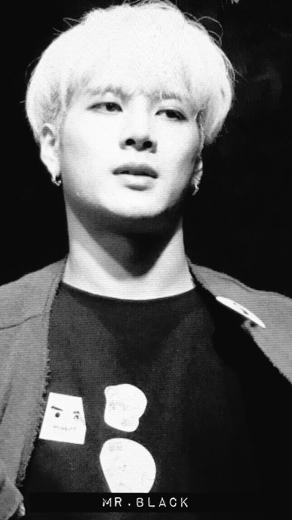 JS_relax's tweet photo. 160325 여의도 팬싸 #잭슨 #Jackson #GOT7 #Fly 태후가 인기라 다시 태어나면 왕중기로 태어나고 싶다던 스닠ㅋㅋㅋㅋㅋㅋㅋㅋㅋㅋㅋㅋ왕잭슨 대위님!!!! 겁나 잘생겼지 말입니다!! https://t.co/pSsVESvzRT