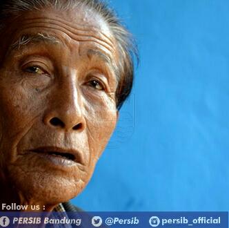 "Berikan waktu dan kepercayaan supaya tim #PERSIB saat ini bisa lebih kompak," Emen Suwarman #persibsalawasna