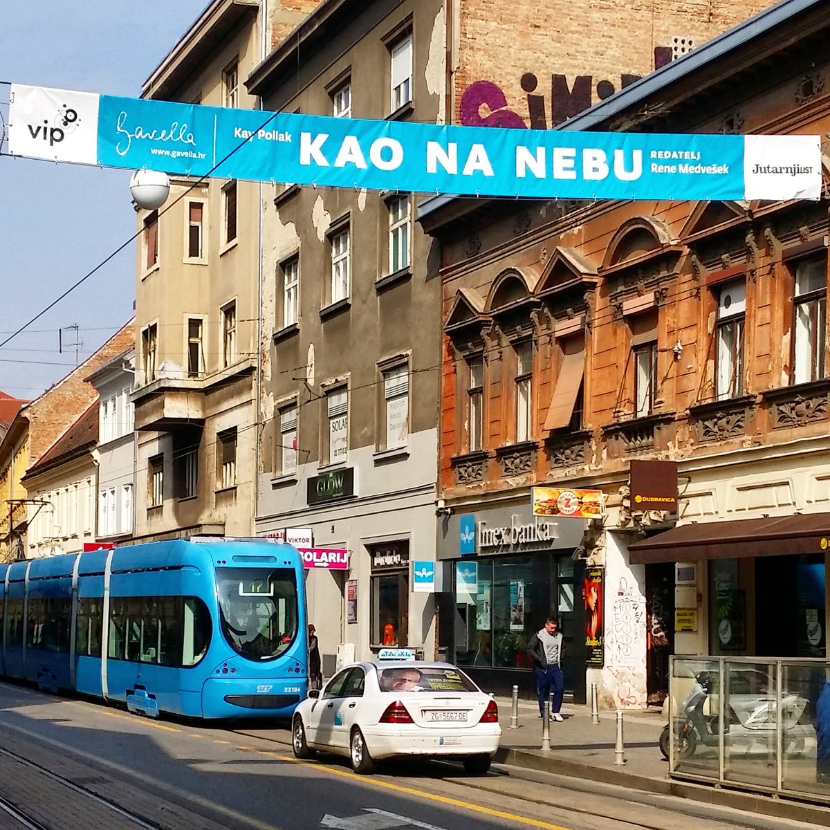 Schmidt92Lars's tweet photo. Ne propustite predstavu "Kao na nebu" u kazalištu @GavellaHR Premijera večeras 19.30. 🇸🇪🇭🇷#såsomihimlen #kaypollak https://t.co/i0cyHPuNPm