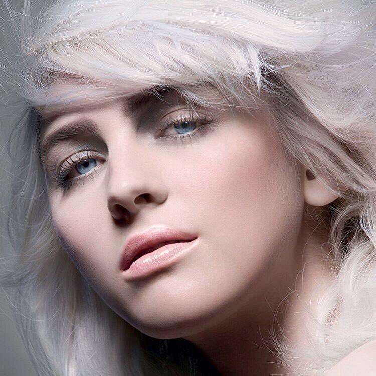 worlds_moda's tweet photo. #TomFord Beauty, Spring 2016 campaign.
More on https://t.co/ZK8pd8K8nL
#LidaFox https://t.co/9SddzrdVj8
