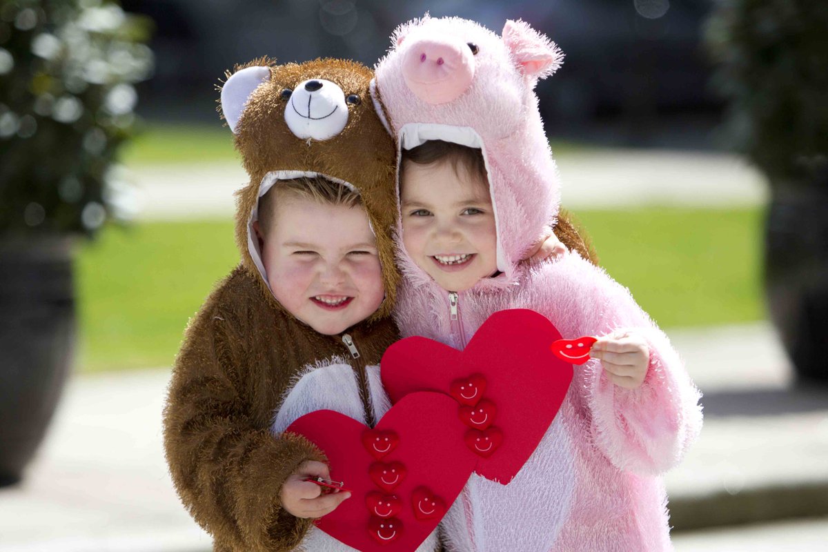 Irishheart_ie's tweet image. Would you give up an hour for their future? Then click bit.ly/HappyVolunteer… to volunteer for Happy Hearts 2016