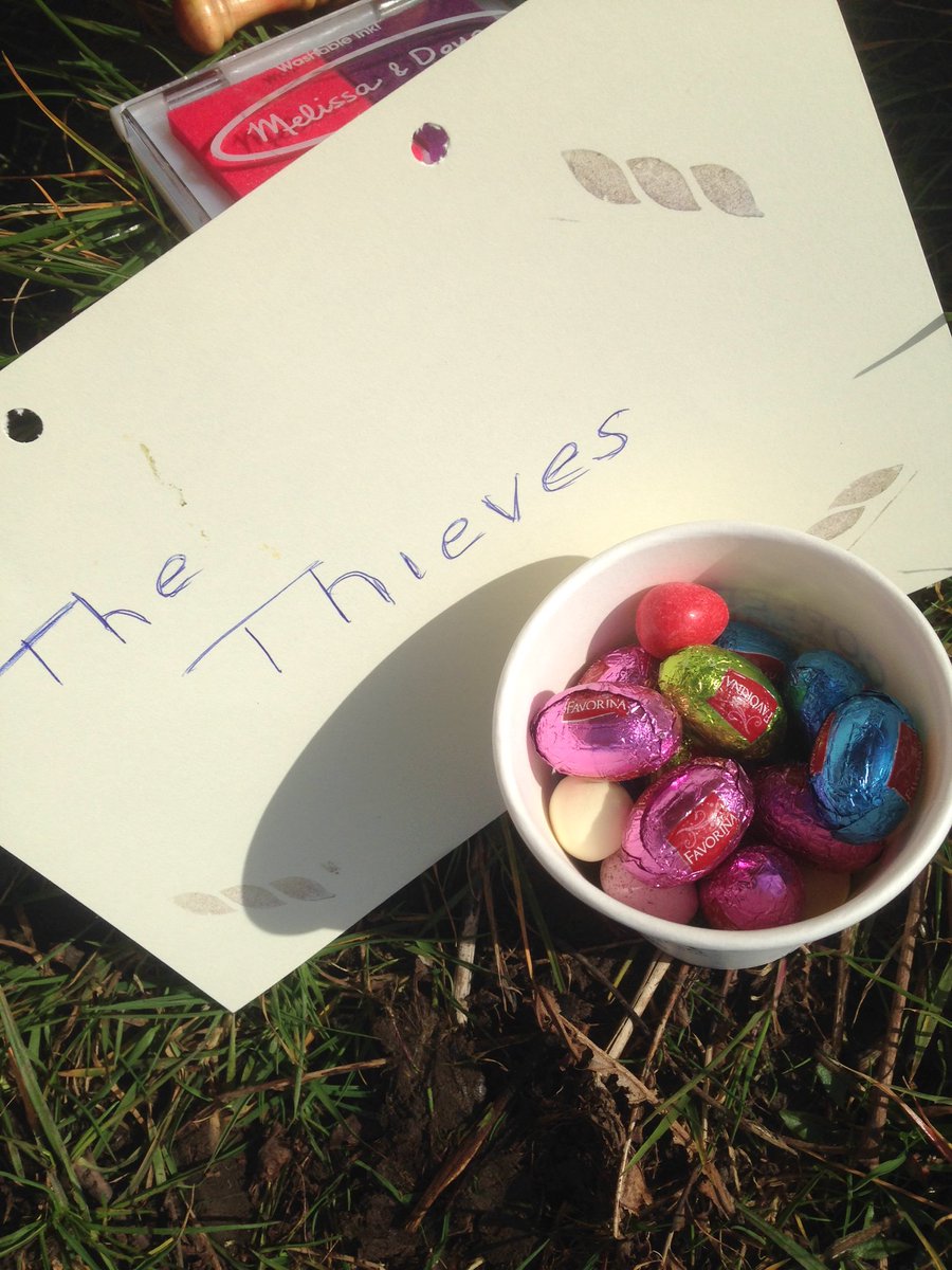 ChurchBranch's tweet photo. Lush weather for our Easter treasure hunt in Okebourne Park. Come and join us right now. #Brentry #bristol https://t.co/2mdf2tqdn5