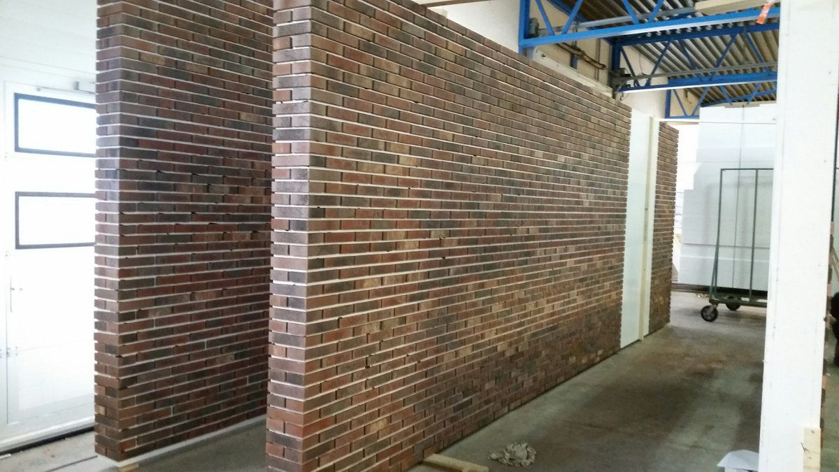 RCP gevelelementen met <a href="/KooyBaksteen/">Kooy Baksteencentrum</a> keramische steenstrips. <a href="/RcPanels/">Rc Panels</a>