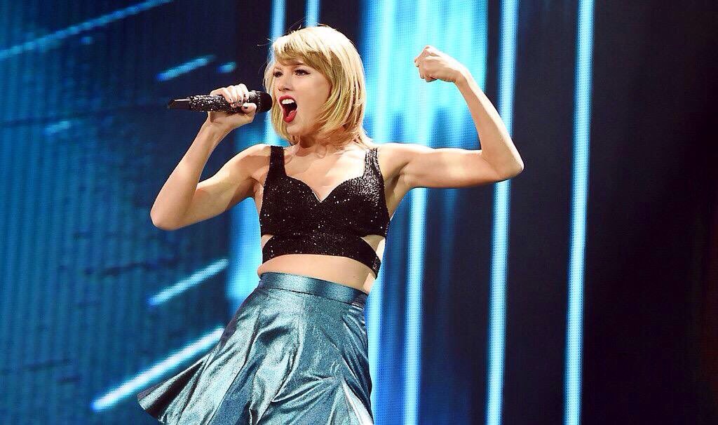 swifty198913's tweet photo. New Romantics MV公開されるといいですね😌💭💫願いましょう🙇🏼笑

✔️#NewRomantics 
✔️#NewRomanticsMusicVideo ✔️#TaylorSwift https://t.co/n2VSn1qqtN