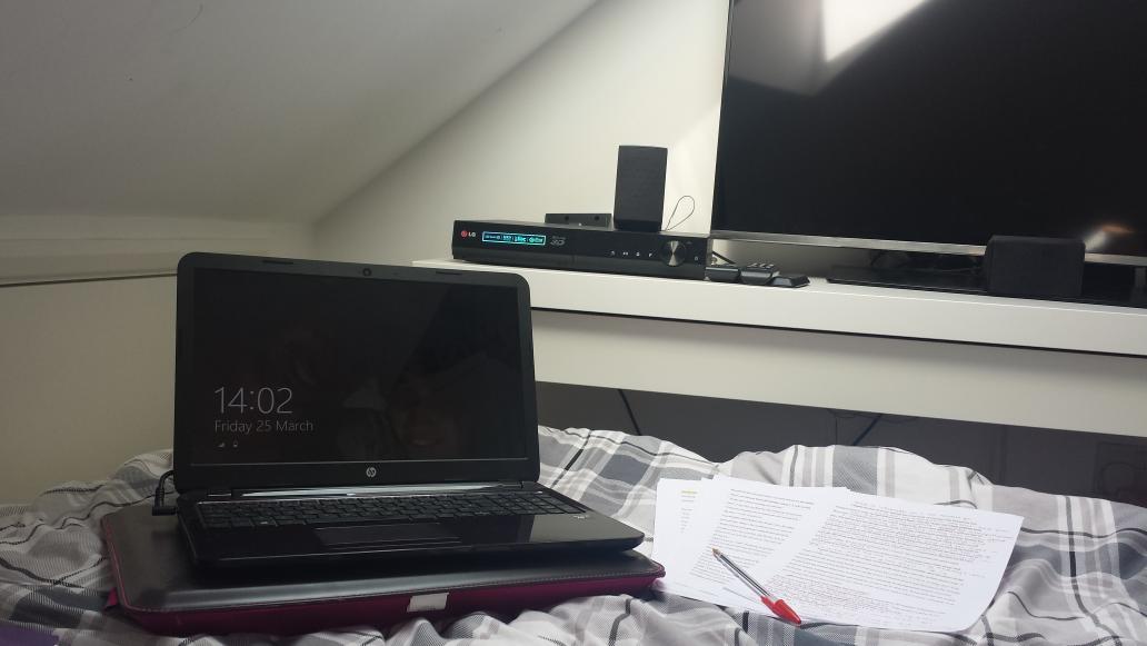 KaylaKerr10's tweet photo. It's a beautiful day to continue on my final draft. #writer #love story #inspired https://t.co/EtiXwRAIpa