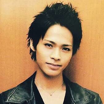 Kat Tunつぶやき على تويتر 上田竜也くん 今まで妖精が見えたり 可愛くなったり いきなり金髪のヤンキー風になったりしてキャラが沢山変わりました しかし 強がっていても やはり中身は 素直で心優しい男です Https T Co 9bb1snrrur