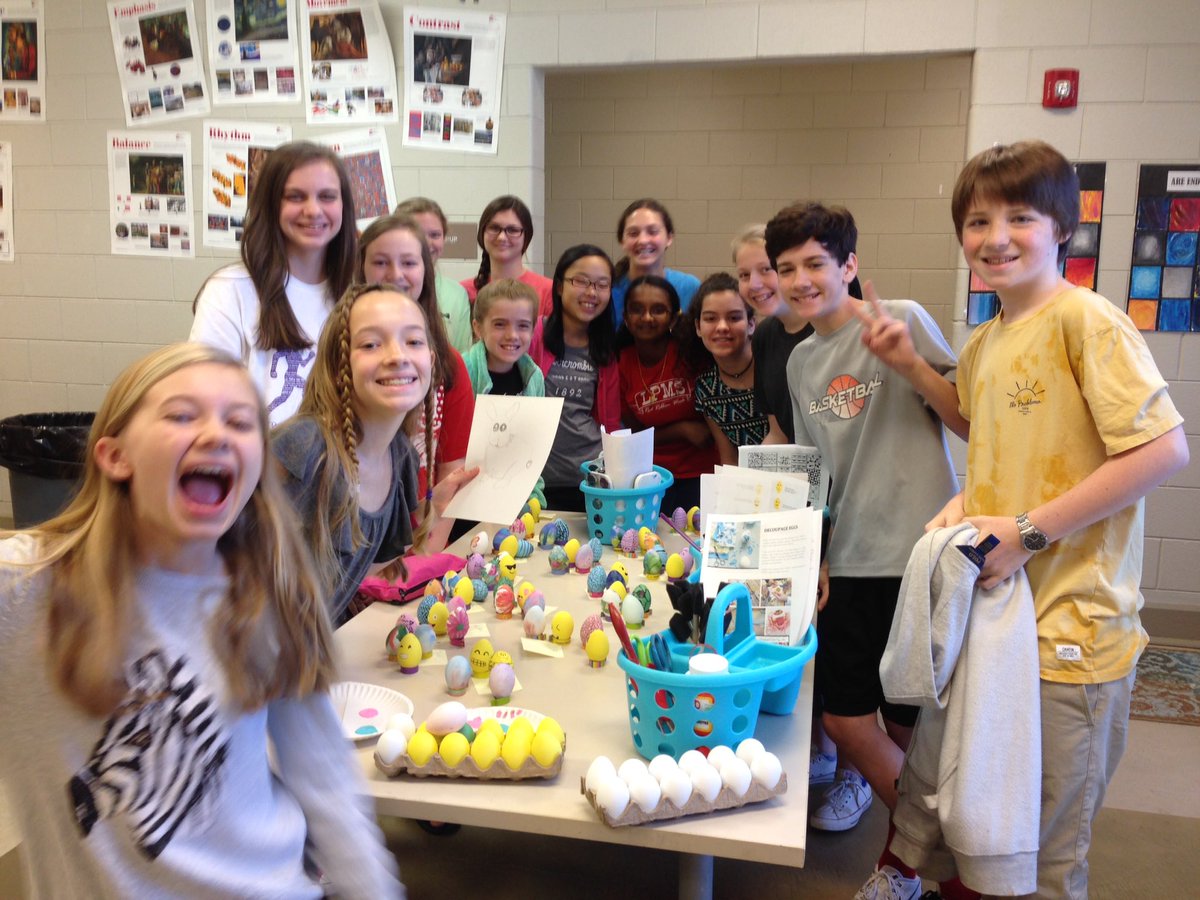 KepPreAlg7LPM's tweet photo. Mrs.Gosnell always comes up with the most creative projects!#LPM https://t.co/VBKTjhROjp