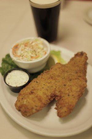 Lebrosbuffalo's tweet photo. $8.99 fish fry special from 11-5 today! https://t.co/ueoBuWM3G0