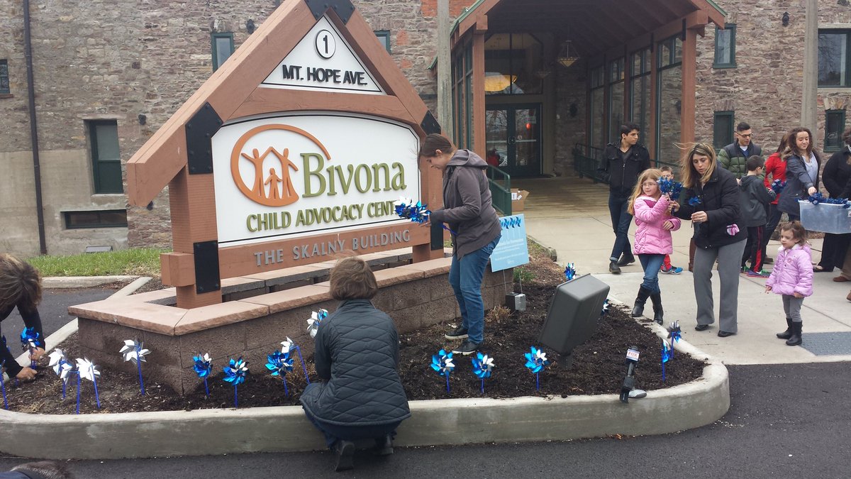 Causewave's tweet photo. @BivonaCAC planted Pinwheels for Prevention to represent the children served at Bivona each week. #BeBraveForKids https://t.co/YpD3RBY4a2