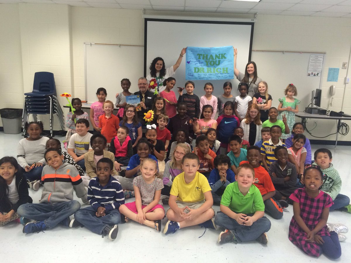 Steve Rich tweet media