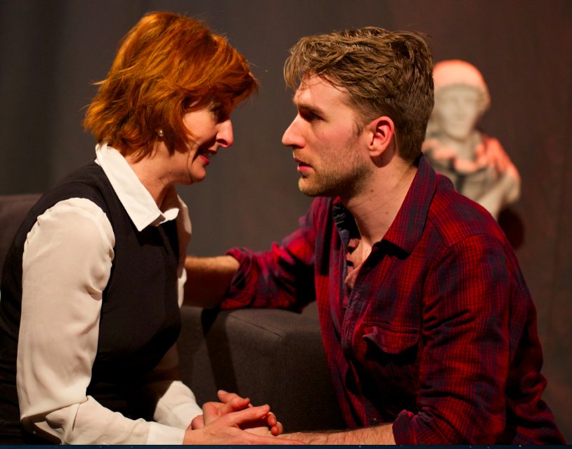 englishrep_'s tweet photo. “explores just how far a man can be pushed by his mum” @TheGayUK the #narcissist @CourtyardHoxton a must see https://t.co/XMIjPRk0Ah