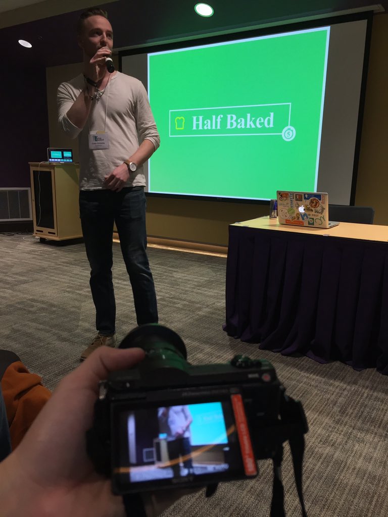 hellaclose's tweet photo. It's going down! πΊπΈ #SWMANKATO https://t.co/5xBlvMSHZG