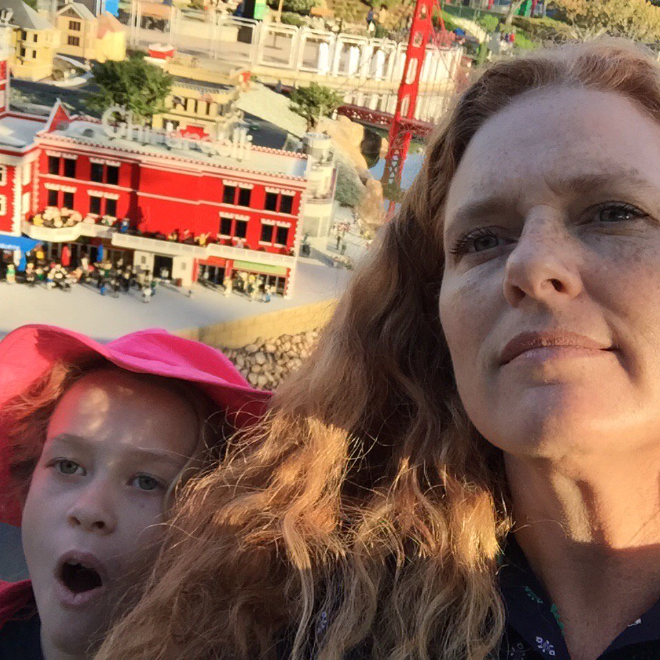 GossamertTracy's tweet photo. #legolandca https://t.co/8uVIZmUFBN