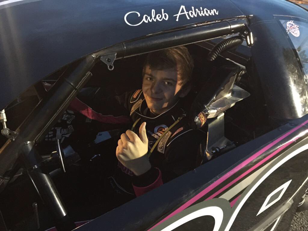 Caleb_Adrian29's tweet photo. can't wait to get back behind the wheel #ACR29 https://t.co/MtOvwBydaq