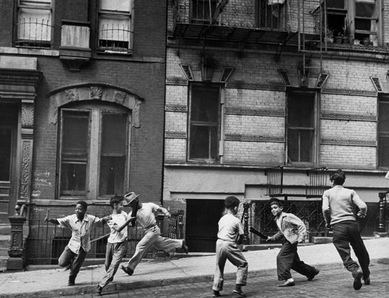 PortraitsHarlem's tweet photo. 'Stickball game in Spanish Harlem,' 1947 #Stickball #SpanishHarlem #LIFEMagazine #1940s #PortraitsOfHarlem https://t.co/6XLtlUjy8Y
