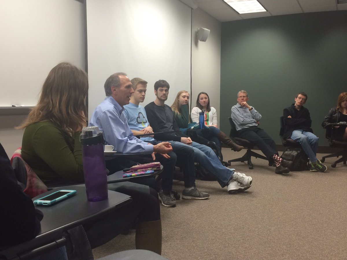 NWI_AMS's tweet image. At Dr. Lapenta's talk tonight! We are very excited to hear him talk again tomorrow! #GLMC2016