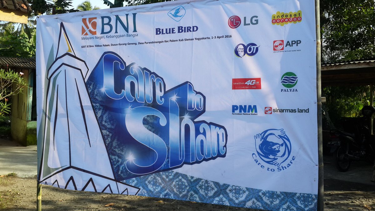 Emmykuswandari's tweet photo. Di lereng Merapi. Menantimu.  @noveradika  @okahamied @azizindra @dennyraka. Care to share. Sebar kasih sayang https://t.co/48IJY7SNl2