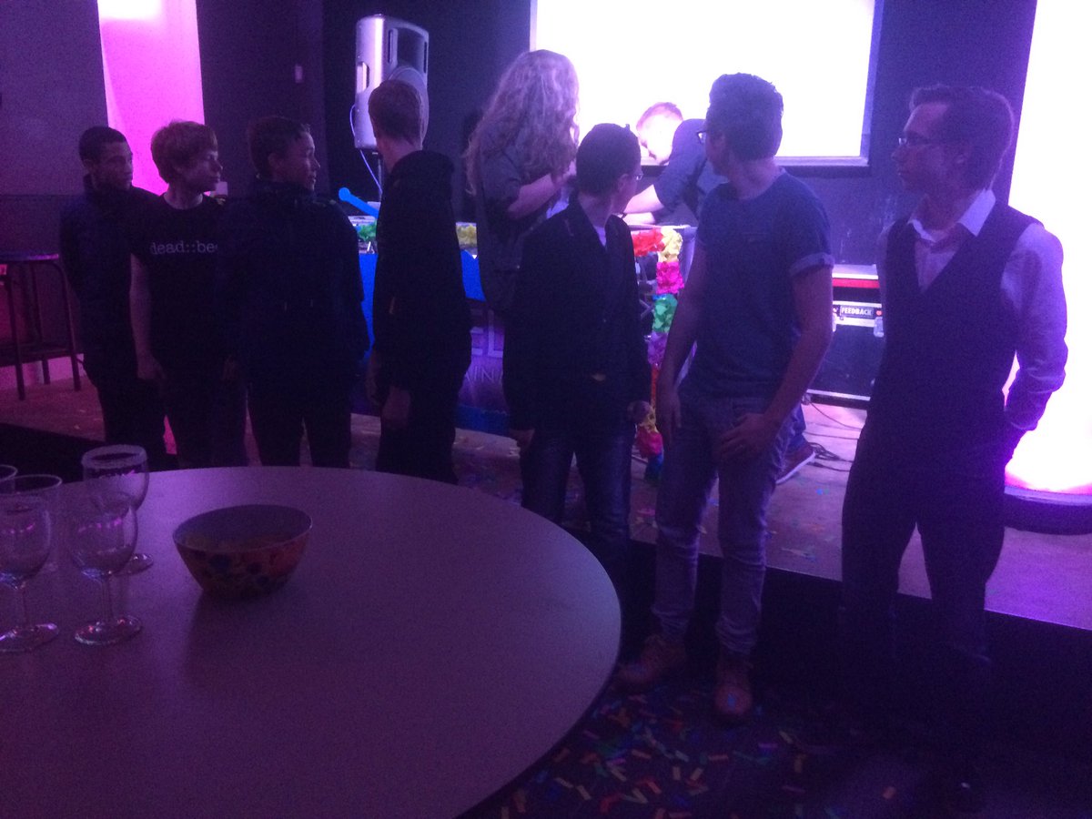 hansbreunissen's tweet photo. 5 jaar @debeeldbuis @jc_creon Dank voor de inzet. Veel succes met de nieuwe groep vrijwilligers. https://t.co/0qXvToQE8w