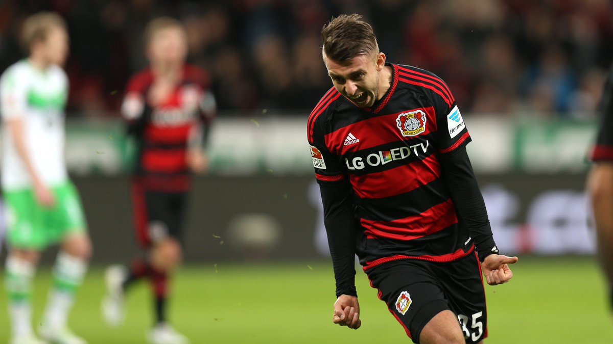 bayer04_en's tweet image. 3 goal-scorers, 3 happy faces, and 3 points! 

Great start to the weekend!

#Brandt #Chicharito #Yurchenko