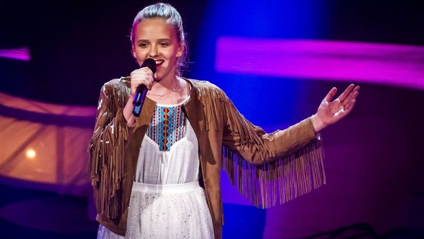 RTLnieuws's tweet photo. Esmée heeft The Voice Kids 2016 gewonnen https://t.co/AV6BJbCbCB https://t.co/RFPwTbD9Zb