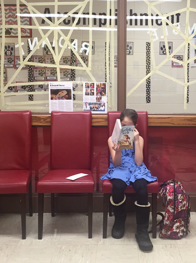 cabotsd's tweet photo. .@Cabot_Southside 1st hour of One School One Book and she can't put it down! #charlotte'sweb #somebook https://t.co/U3R6El3K9J