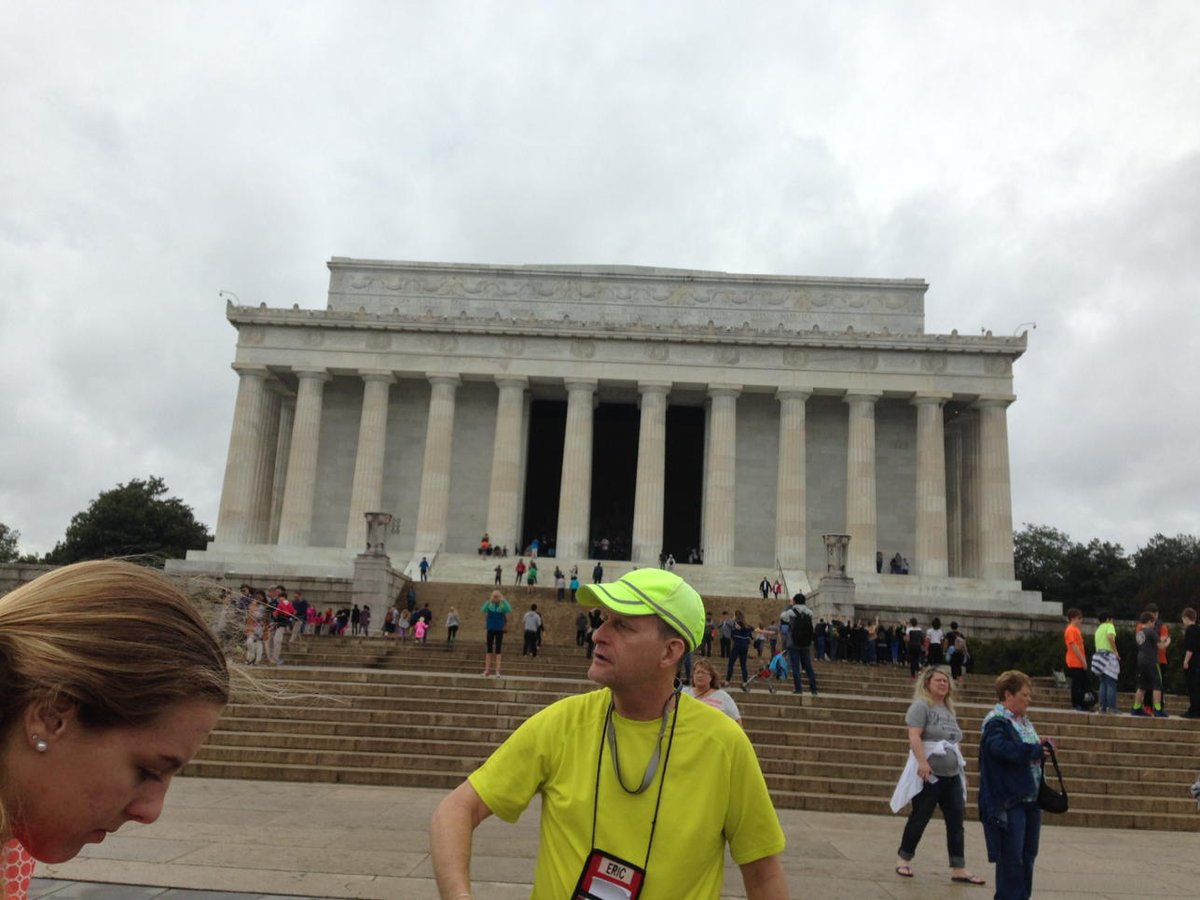stowell_janice's tweet photo. Thank you to our guide, Eric, for facilitating B3 #exploringwdc2016 @SalemPrincipal https://t.co/C5X6TYmBfs